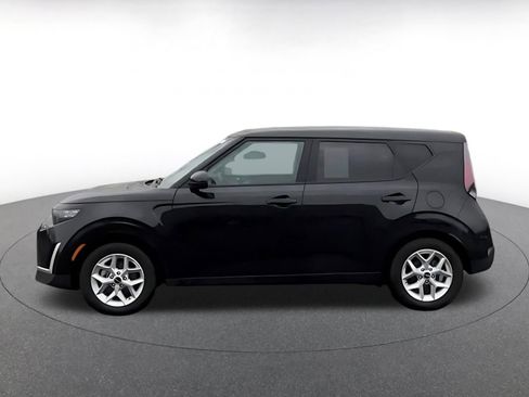 Used 2025 Kia Soul LX w/ LX Technology Package image 10