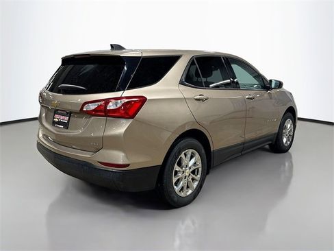 Used 2019 Chevrolet Equinox LS w/ LS Convenience Package image 7