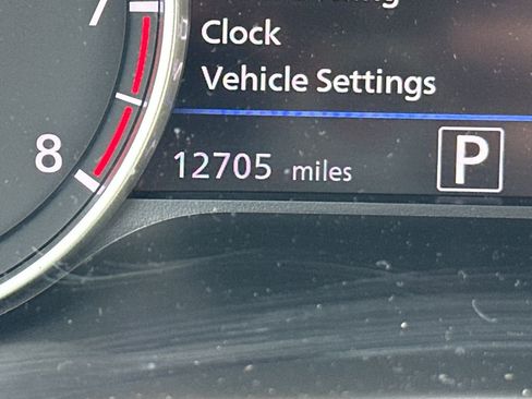 Used 2025 Nissan Sentra SV w/ Trunk Package image 10