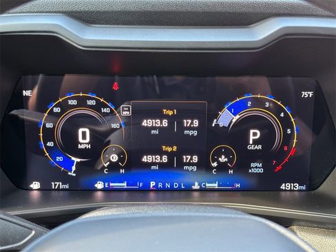 Used 2025 Chevrolet Colorado W/T image 32