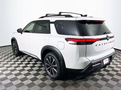 New 2026 Nissan Pathfinder Platinum FWD image 5