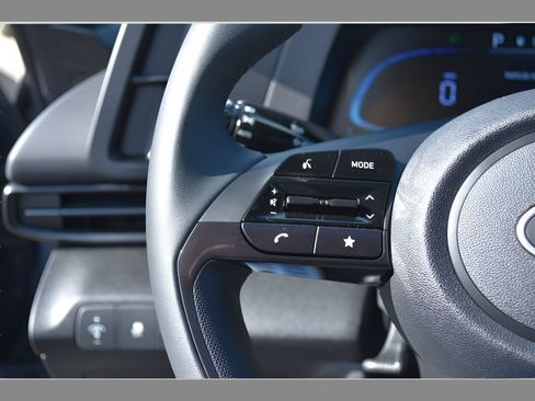 New 2026 Hyundai Elantra SEL Sport FWD image 18