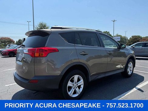 Used 2014 Toyota RAV4 XLE AWD/4WD image 6