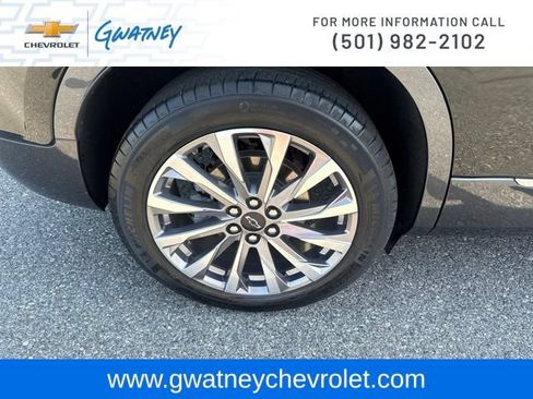 Used 2023 Chevrolet Blazer Premier FWD image 11