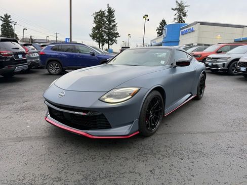 Used 2024 Nissan Z NISMO w/ Floor Mat Package image 4