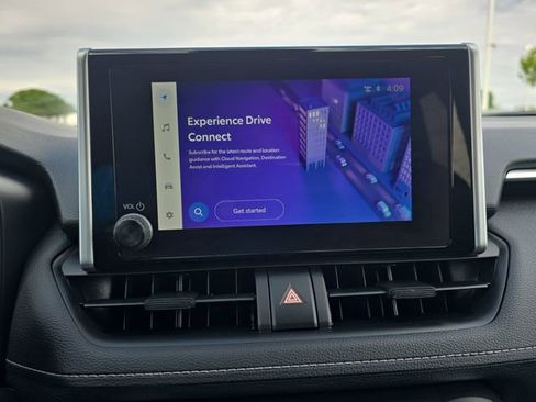 Used 2024 Toyota RAV4 XLE w/ Convenience Package image 22