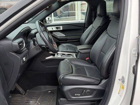 Used 2020 Ford Explorer ST w/ Premium Technology Package image 11