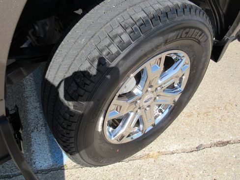 Used 2022 Ford F150 XLT w/ Equipment Group 302A High AWD/4WD image 35