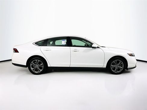 Certified 2024 Honda Accord EX image 4