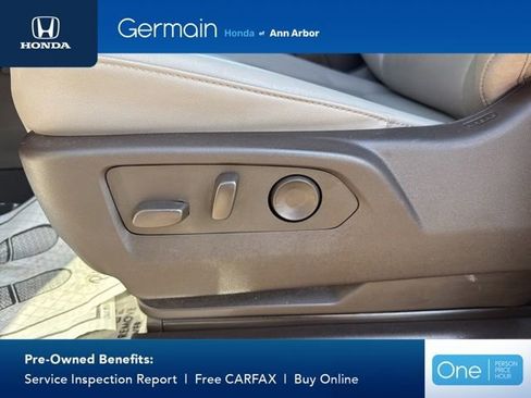Used 2024 Chevrolet Suburban Z71 w/ Luxury Package AWD/4WD image 26
