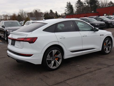 Used 2022 Audi e-tron Prestige w/ Prestige Package image 6