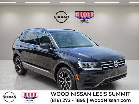 Used 2021 Volkswagen Tiguan SE w/ Panoramic Sunroof Package AWD/4WD image 1