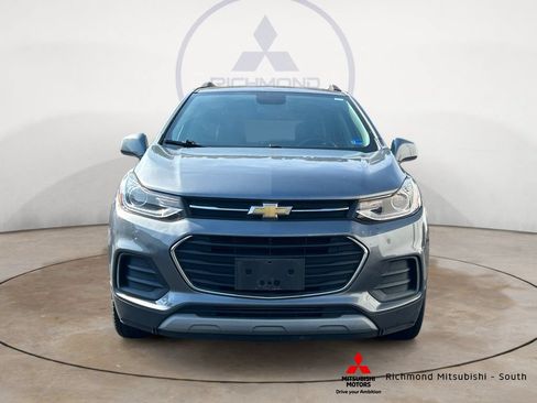 Used 2019 Chevrolet Trax LT w/ LT Convenience Package FWD image 8