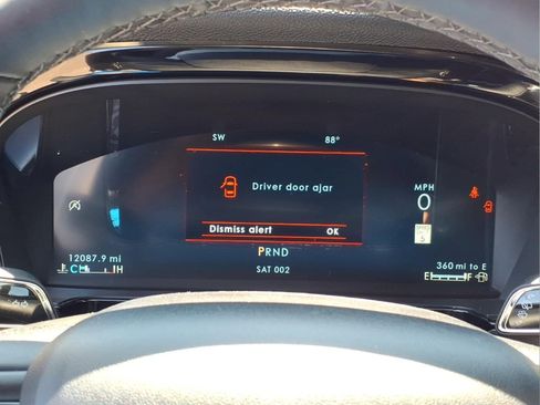 Certified 2023 Lincoln Corsair AWD w/ Equipment Group 101A image 7
