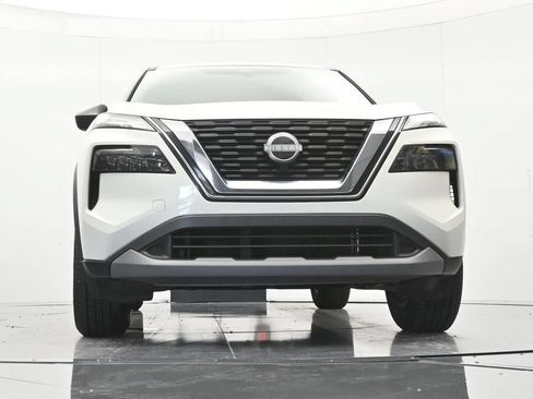 Used 2023 Nissan Rogue S FWD image 37