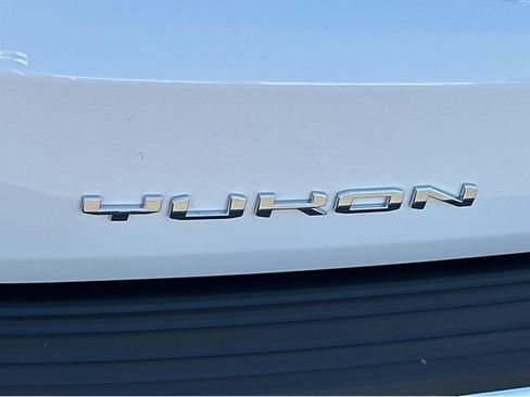 New 2026 GMC Yukon AT4 image 15