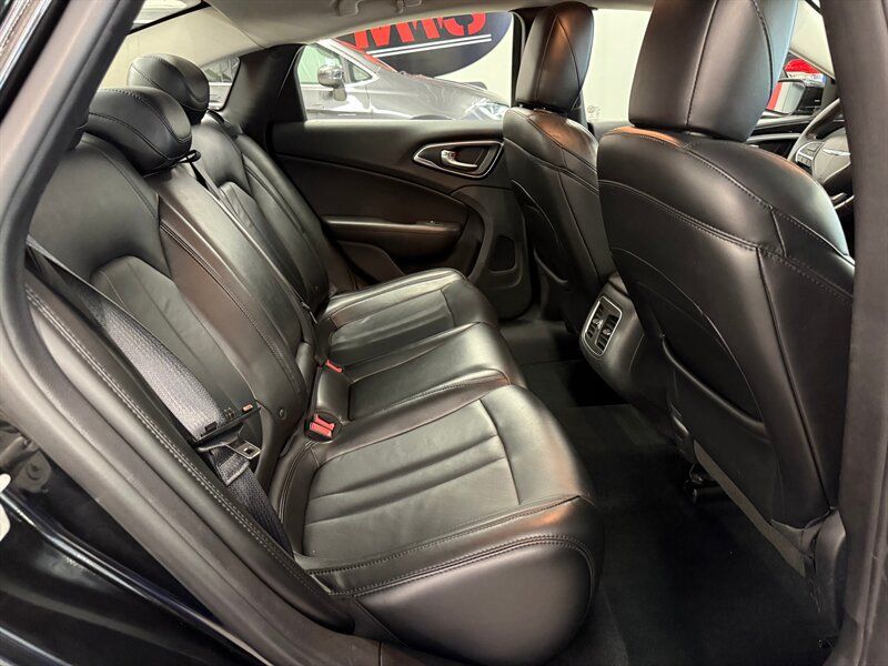 Used 2015 Chrysler 200 C FWD image 18