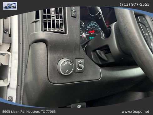 Used 2021 Chevrolet Express 2500 w/ Driver Convenience Package RWD image 27