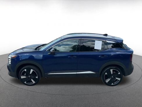 Used 2026 Nissan Kicks SR FWD image 9