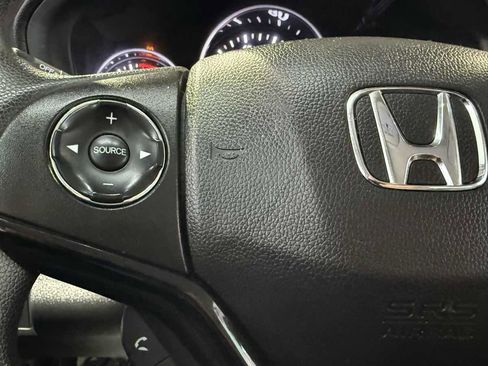 Used 2019 Honda HR-V LX image 13