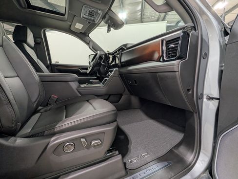 Used 2026 GMC Sierra 3500 Denali w/ Denali Reserve Package image 20