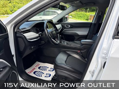 Used 2022 Jeep Compass Latitude w/ Convenience Group AWD/4WD image 19