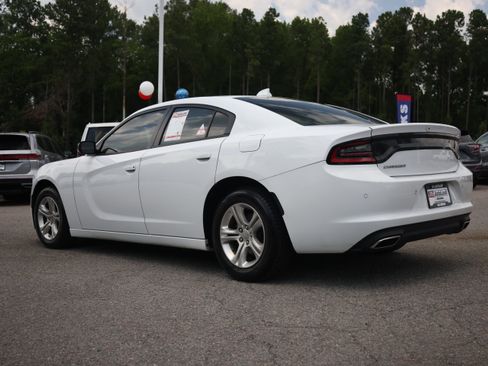 Used 2023 Dodge Charger SXT w/ Cold Weather Package RWD image 3