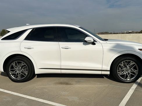 Used 2022 Genesis GV70 2.5T w/ Advanced Package image 14