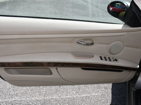 Used 2008 BMW 328i Convertible RWD image 11