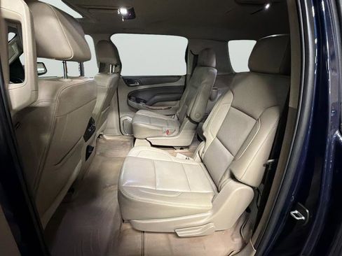 Used 2017 Chevrolet Suburban Premier image 33