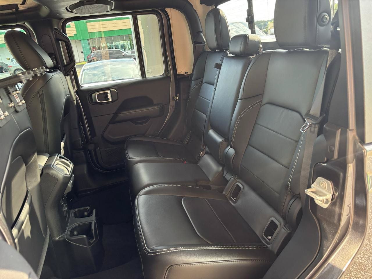 Used 2023 Jeep Gladiator Overland AWD/4WD image 25