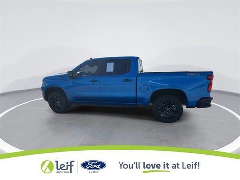 Used 2024 Chevrolet Silverado 1500 Custom Trail Boss w/ LPO, Dark Essentials Package image 7