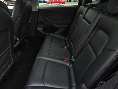 Used 2023 Tesla Model Y Long Range AWD/4WD image 12