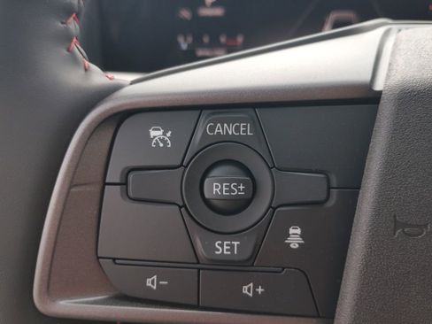 New 2026 Nissan Sentra SR w/ Floor Mat Package FWD image 22