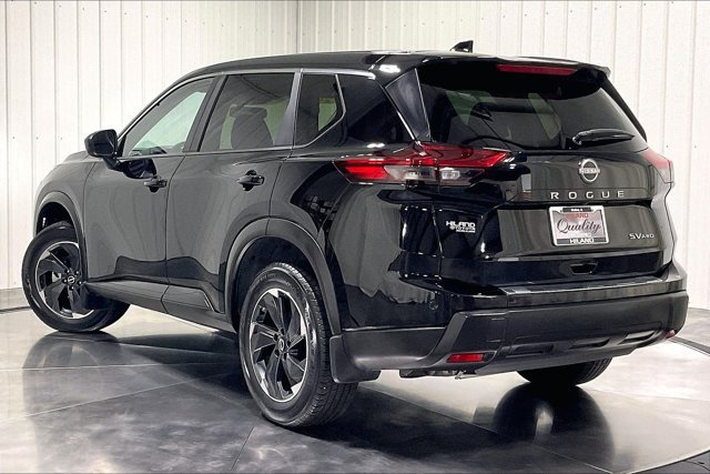 Used 2024 Nissan Rogue SV AWD/4WD image 12
