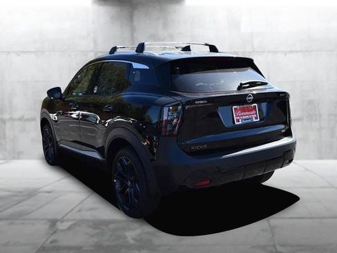 New 2025 Nissan Kicks SR image 7