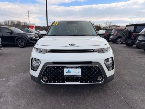 Used 2021 Kia Soul EX image 3