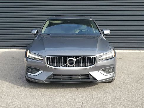 Used 2020 Volvo S60 T6 Inscription image 10