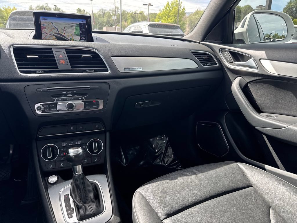 Used 2018 Audi Q3 2.0T Premium Plus AWD/4WD image 56