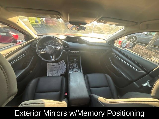 Used 2020 MAZDA MAZDA3 Sedan w/ Preferred Package FWD image 11
