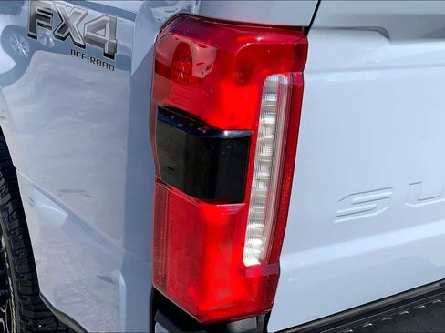 Used 2024 Ford F250 Lariat w/ Lariat Ultimate Package AWD/4WD image 26