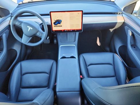 Used 2023 Tesla Model Y AWD image 7