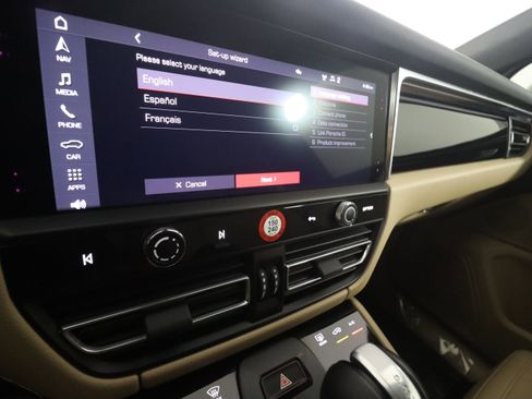 Used 2023 Porsche Macan image 21