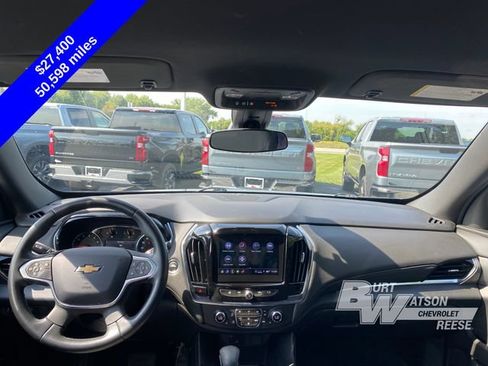 Used 2023 Chevrolet Traverse LT FWD image 21