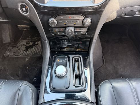 Used 2018 Chrysler 300 S w/ 300S Premium Group image 20