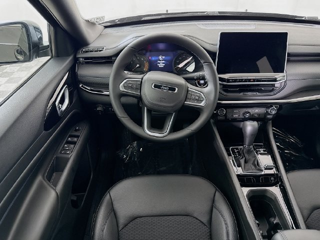 New 2026 Jeep Compass Latitude AWD/4WD image 21