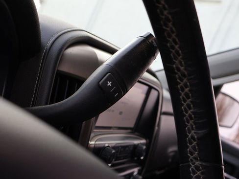 Used 2018 GMC Sierra 1500 Denali image 38