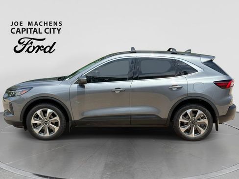Used 2024 Ford Escape Platinum w/ Premium Technology Package AWD/4WD image 8