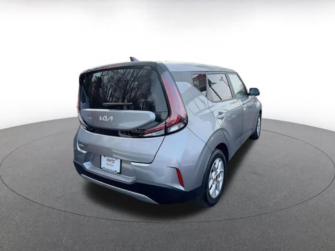 Used 2025 Kia Soul LX w/ LX Technology Package image 11