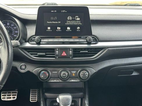 Used 2021 Kia Forte GT-Line image 12